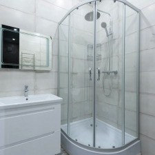 A Guide to Corner Shower Glass Doors
